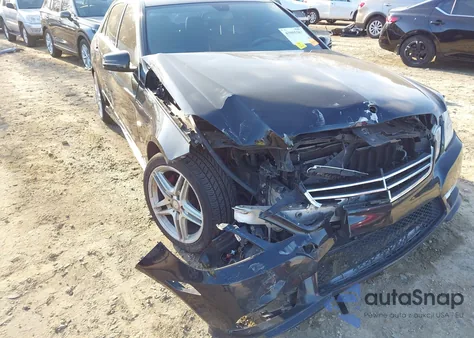 2012 Mercedes-Benz E 350 z USA, uszkodzony, nr VIN WDDHF5KB0CA648830